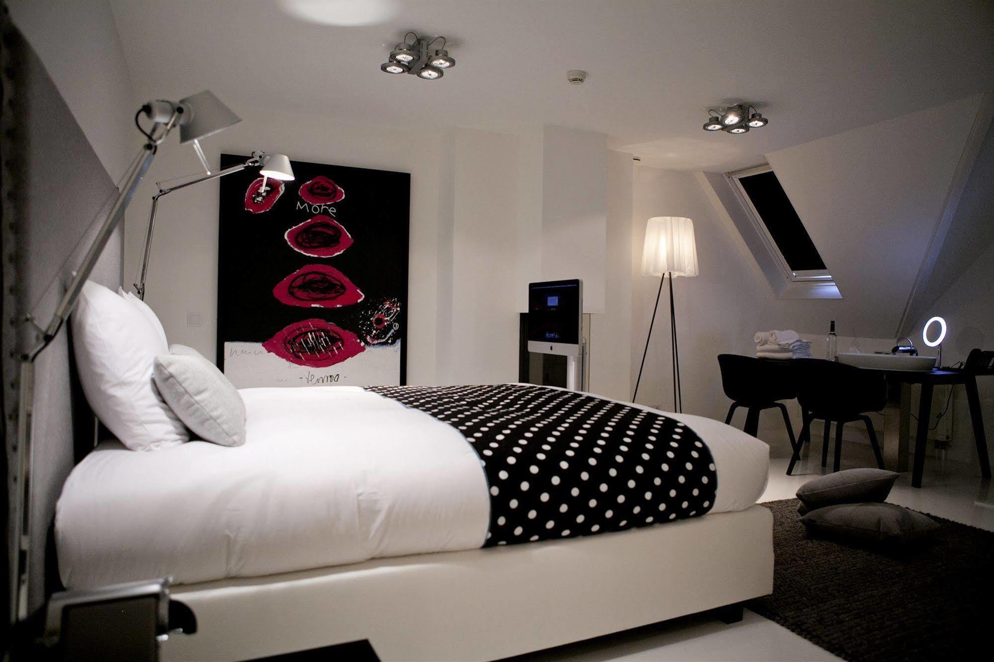 Manna Hotel ไนเมเคิน ภายนอก รูปภาพ